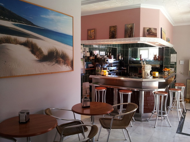 Imagen del bar/restaurante del Hostal Tarik, Tarifa. Foto 2