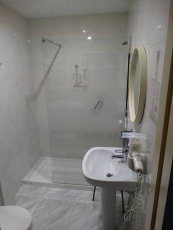 Imagen de la habitación del Hostal Tarrés. Foto 5