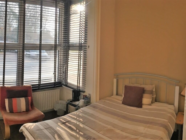 Imagen de la habitación del Hostal Tennyson. Foto 17