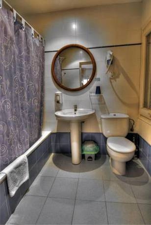 Imagen de los interiores del Hostal Termes. Foto 12