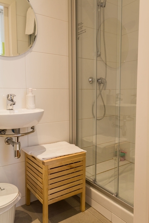 Imagen de la habitación del Hostal The Central House Barcelona Gracia. Foto 6