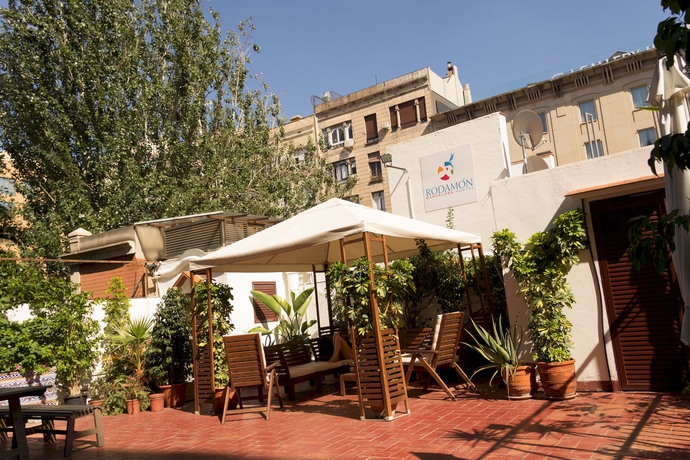 Imagen general del Hostal The Central House Barcelona Gracia. Foto 2