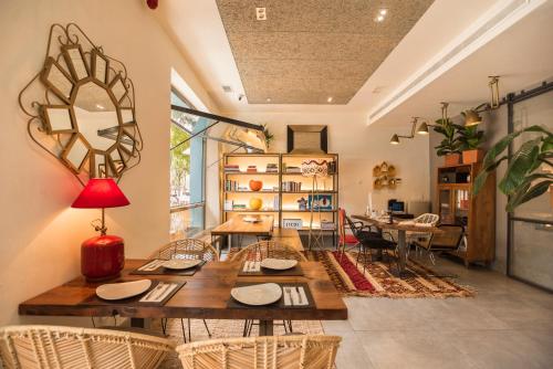 Imagen general del Hostal The Corner House, Sevilla. Foto 3