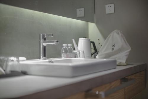 Imagen de la habitación del Hostal The Lake House. Foto 10