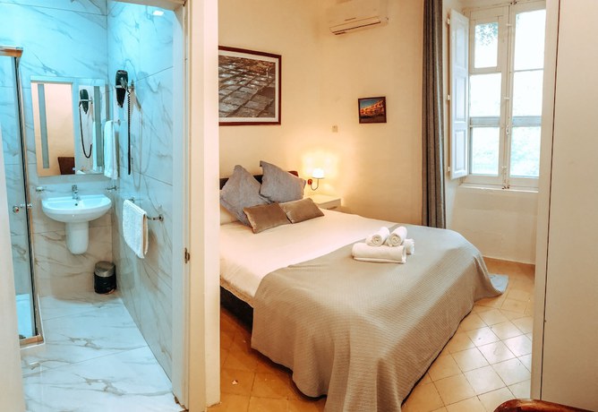 Imagen de la habitación del Hostal The Maltese Sun. Foto 18