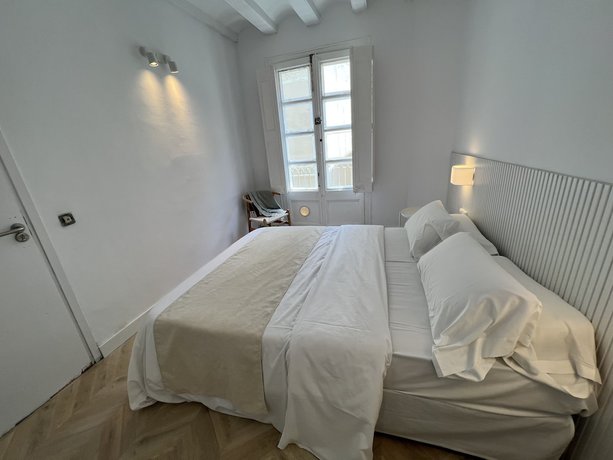 Imagen de la habitación del Hostal The Mo House Gotic. Foto 2