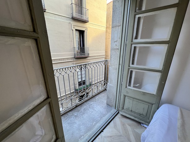 Imagen de la habitación del Hostal The Mo House Gotic. Foto 8