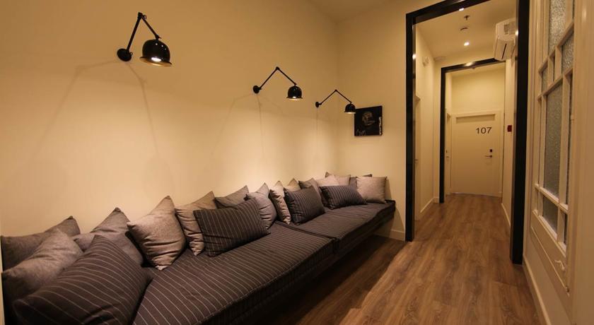 Imagen de los interiores del Hostal The Moods. Foto 9