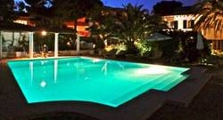 Imagen de la piscina del Hostal The Sea Club. Foto 42