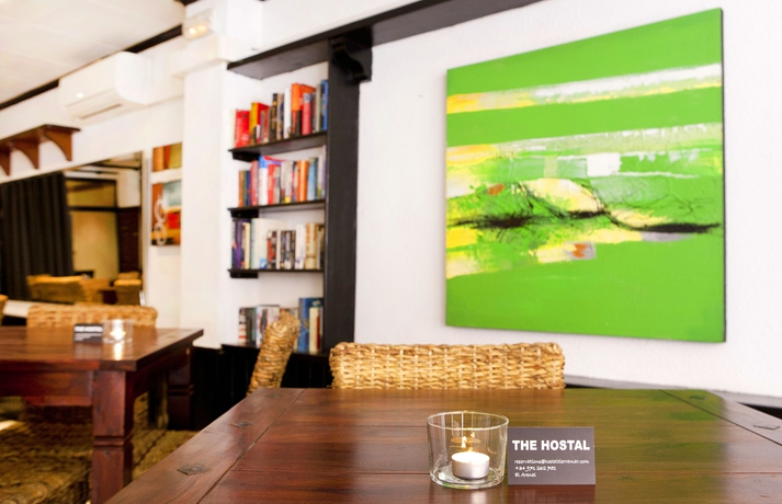 Imagen del bar/restaurante del Hostal The Tierramar. Foto 3