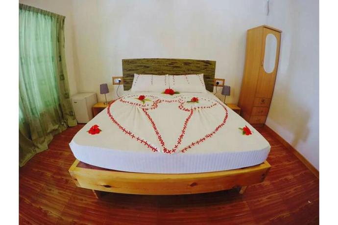 Imagen general del Hostal Thoddoo Beach View By Vista. Foto 4