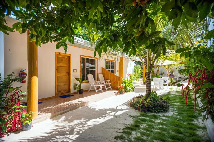 Imagen general del Hostal Thoddoo Beach View By Vista. Foto 8