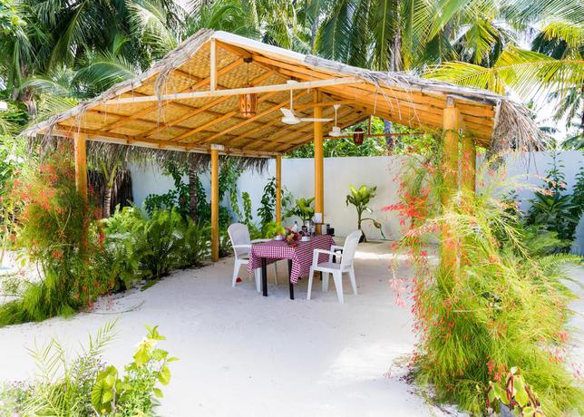 Imagen general del Hostal Thoddoo Beach View By Vista. Foto 16