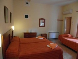 Imagen general del Hostal Tirso Plaza. Foto 14