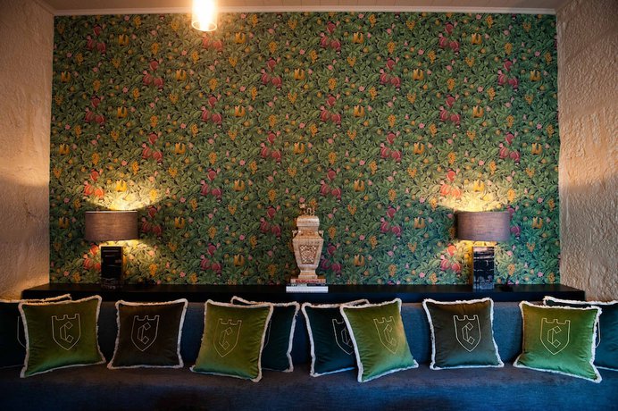 Imagen de la habitación del Hostal Torel Royal Court. Foto 11