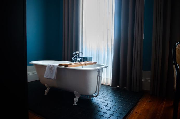 Imagen de la habitación del Hostal Torel Royal Court. Foto 13