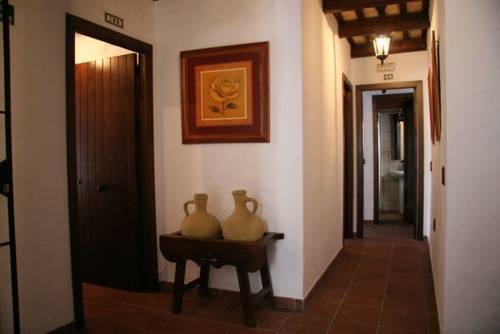 Imagen de los interiores del Hostal Torre De Guzmán. Foto 11