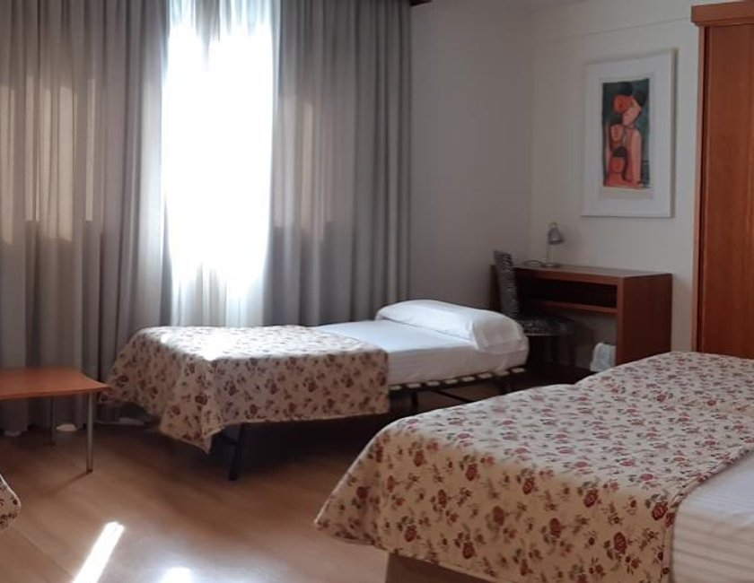 Imagen general del Hostal Torre Monreal. Foto 5