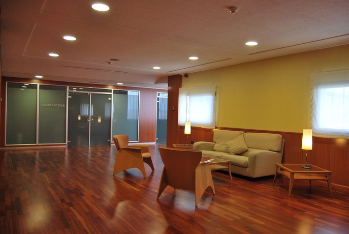 Imagen de los interiores del Hostal Torrejón. Foto 11