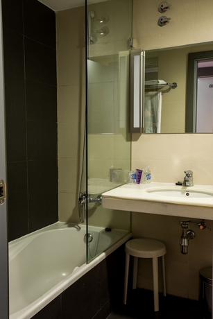 Imagen de la habitación del Hostal Torrejón. Foto 5