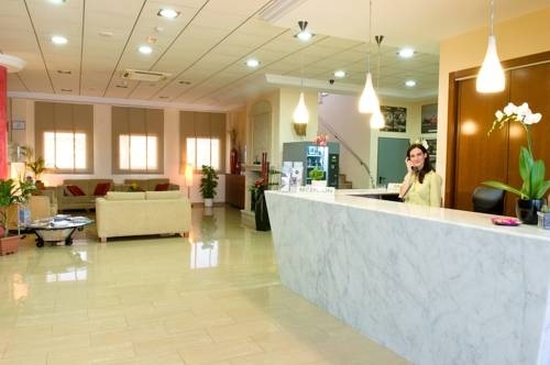 Imagen de la habitación del Hostal Torrijos. Foto 16