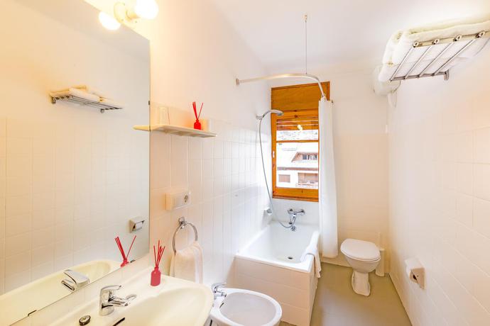 Imagen de la habitación del Hostal Trainera, Esterri d'Áneu. Foto 4