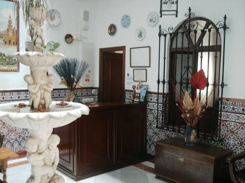 Imagen general del Hostal Trajano, Sevilla. Foto 12