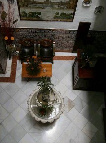 Imagen general del Hostal Trajano, Sevilla. Foto 16