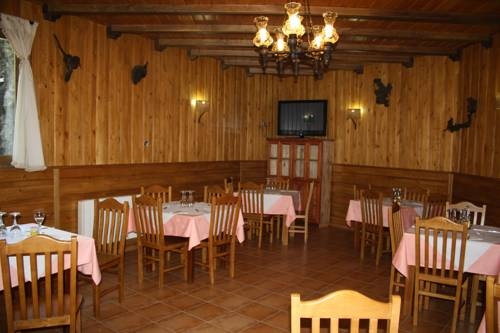 Imagen del bar/restaurante del Hostal Tribal. Foto 5