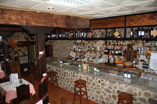 Imagen del bar/restaurante del Hostal Tribal. Foto 6