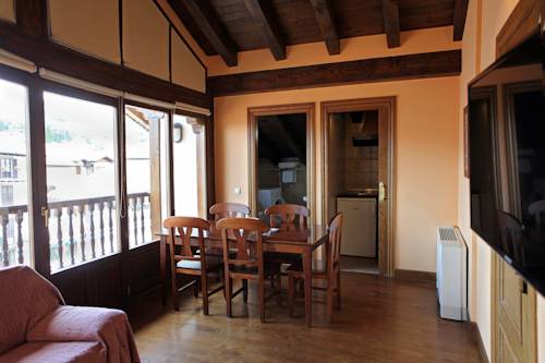 Imagen de la habitación del Hostal Trinkete Antxitonea. Foto 7