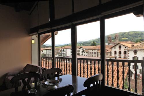 Imagen de la habitación del Hostal Trinkete Antxitonea. Foto 8