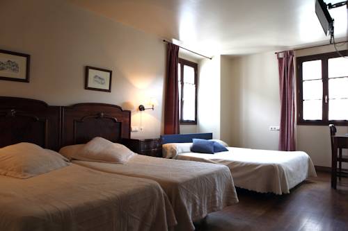 Imagen de la habitación del Hostal Trinkete Antxitonea. Foto 11