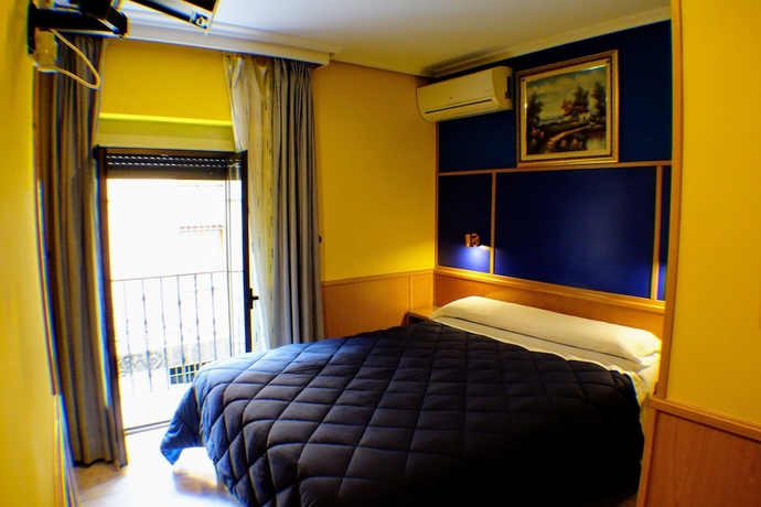 Imagen de la habitación del Hostal Tripolis Toledo. Foto 7