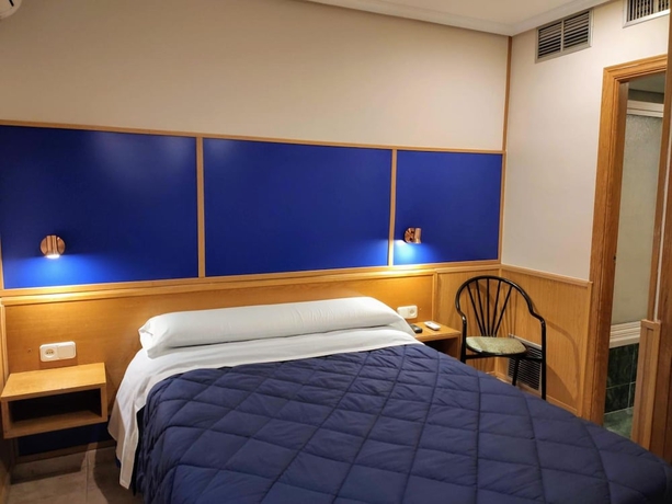 Imagen de la habitación del Hostal Tripolis Toledo. Foto 18