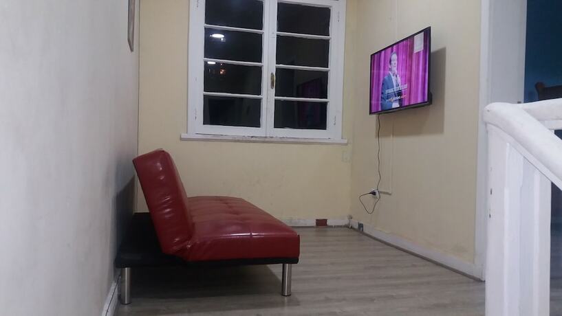 Imagen general del Hostal Trotamundos, Santiago Centro. Foto 2