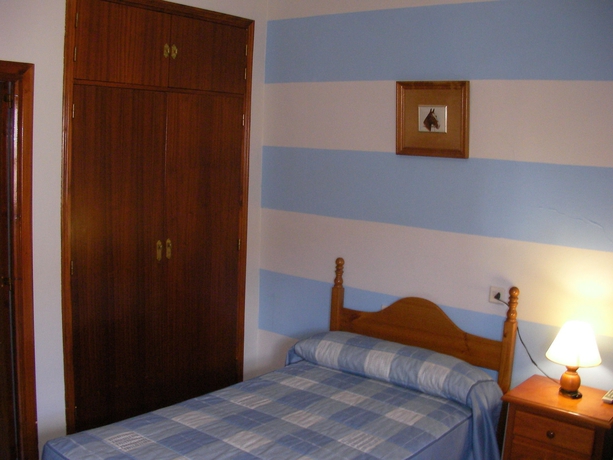 Imagen de la habitación del Hostal Trujillo. Foto 6