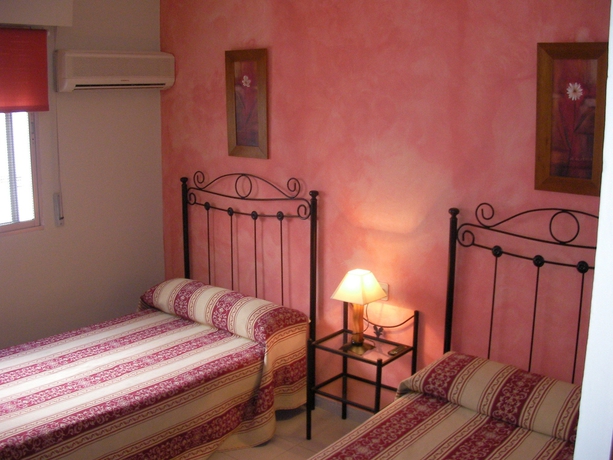 Imagen de la habitación del Hostal Trujillo. Foto 8