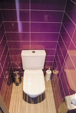 Imagen de la habitación del Hostal Twentytu Hostel Barcelona. Foto 8