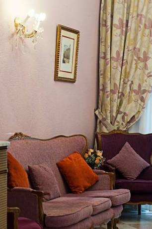 Imagen de los interiores del Hostal Union, Centro de Madrid. Foto 14