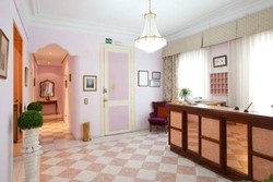 Imagen de los interiores del Hostal Union, Centro de Madrid. Foto 15