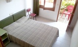 Imagen general del Hostal Univers, Calella. Foto 2