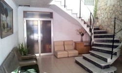 Imagen general del Hostal Univers, Calella. Foto 3