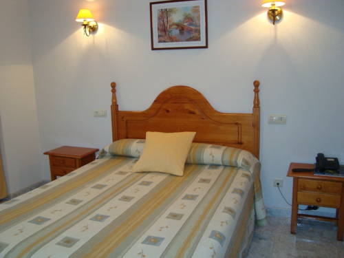 Imagen de la habitación del Hostal Universal, Benavente. Foto 3