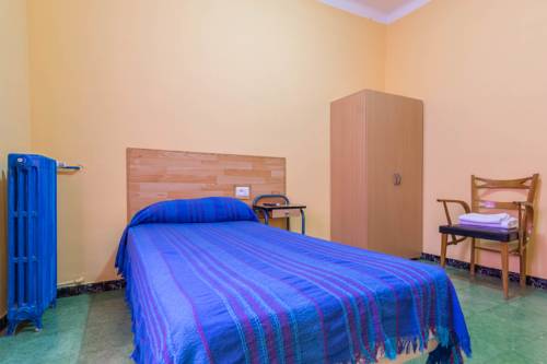 Imagen de la habitación del Hostal Urgell. Foto 6