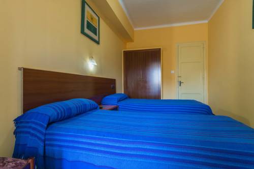 Imagen de la habitación del Hostal Urgell. Foto 9