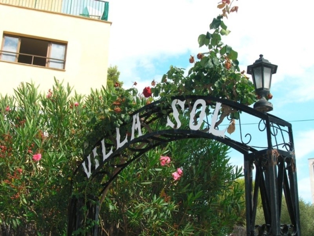 Imagen general del Hostal VILLASOL, Sol de Mallorca . Foto 1