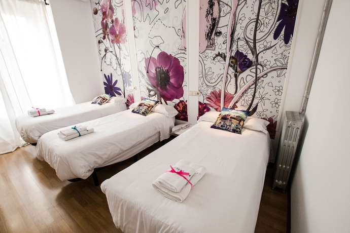 Imagen de la habitación del Hostal Vázquez De Mella. Foto 10