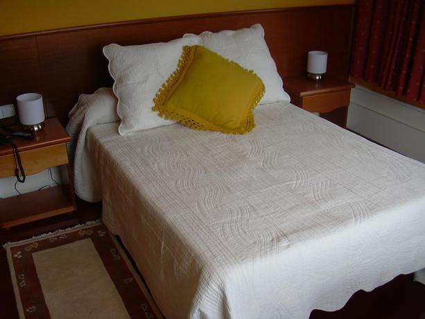 Imagen general del Hostal Val De Serantes. Foto 10