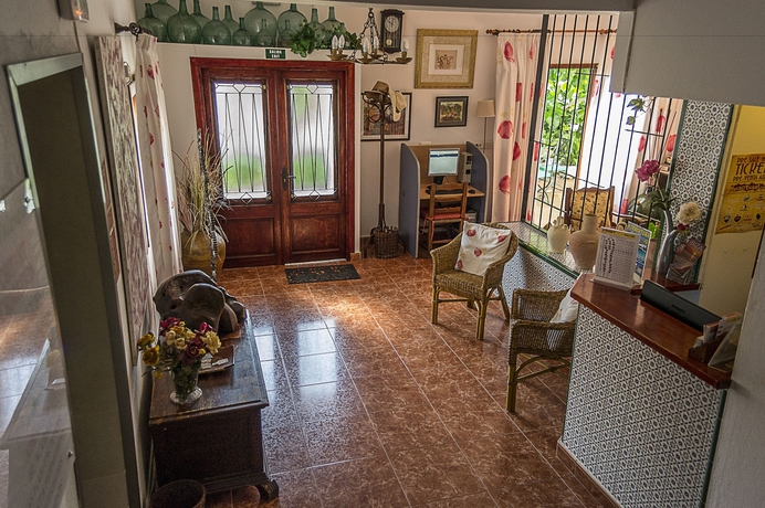 Imagen de los interiores del Hostal Valencia, San Antonio [Centro]. Foto 13